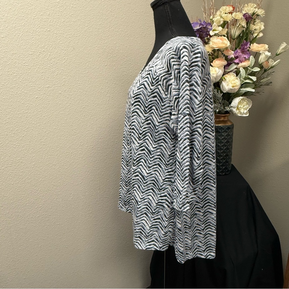 Erin London Zebra Print Tunic Top Medium – 3/4 Sleeve Lightweight Blouse - Picture 5 of 9